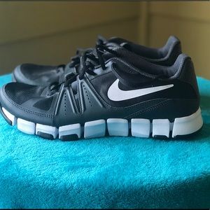 !MOVING SALE! Nike Sneakers